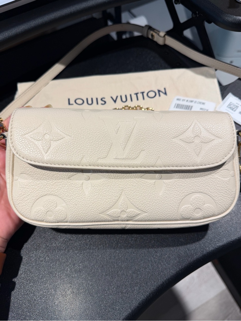 Louis Vuitton Wallet on Chain Ivy Monogram Empreinte Leather crème